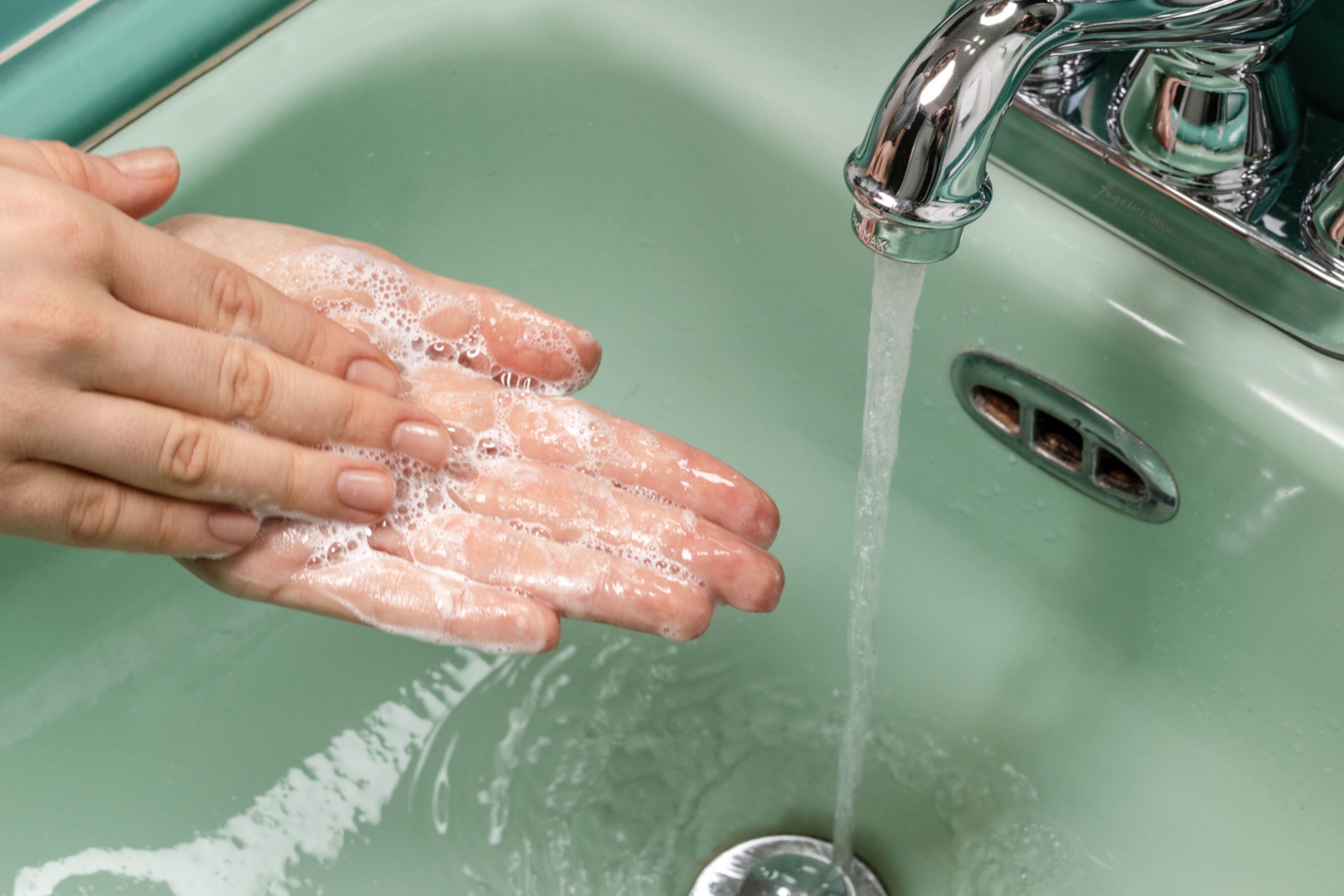 Lavarsi le mani correttamente