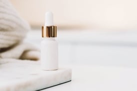 Niacinamide in Cosmetics: The Power Vitamin