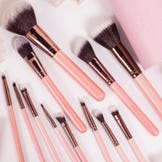 Четка за грим