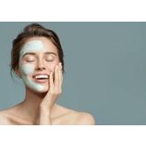 Maschere cosmetiche per la cura della pelle del viso