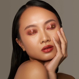 Danessa Myricks Infinite Chrome Flakes - Hot Lava