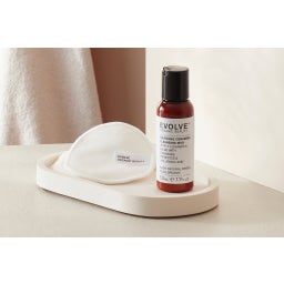 Evolve Organic Beauty Pomirjujoče mleko za čiščenje s ceramidi - 50 ml