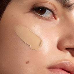 MÁDARA SKINONYM Semi-Matte Peptide Foundation - 35 True Beige