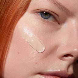 MÁDARA SKINONYM Semi-Matte Peptide Foundation - 30 Rose Ivory