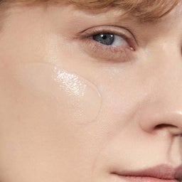 MÁDARA SKINONYM Semi-Matte Peptide Foundation - 15 Stone