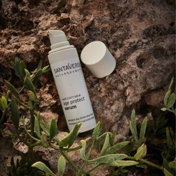 Serum Protector Antiedad de Flores de Aloe Vera - 30 ml
