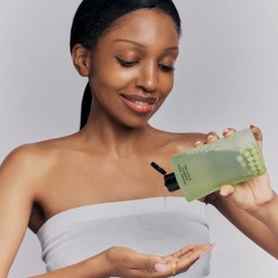 Organic Seeds Green Peas Shampoo Scalp Care