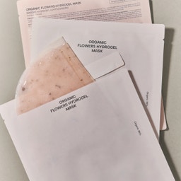 WHAMISA Organic Flower Hydrogel Mask Deep Rich