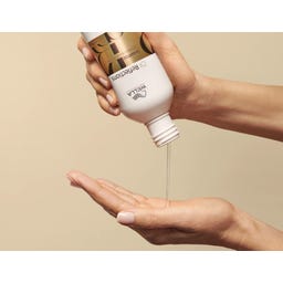 Wella Professionals Oil Reflections Luminous Reveal Shampoo - 250 ml