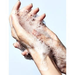 8 Hyaluronic Acid Moisturizing Gentle Gel Cleanser - 150 ml