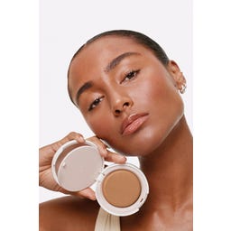 ILIA Beauty Soft Focus Finishing Powder - Deep Translucent