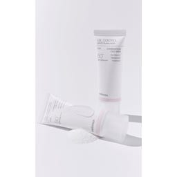 Oil Control Light Sunscreen SPF50+ PA++++ - 40 ml