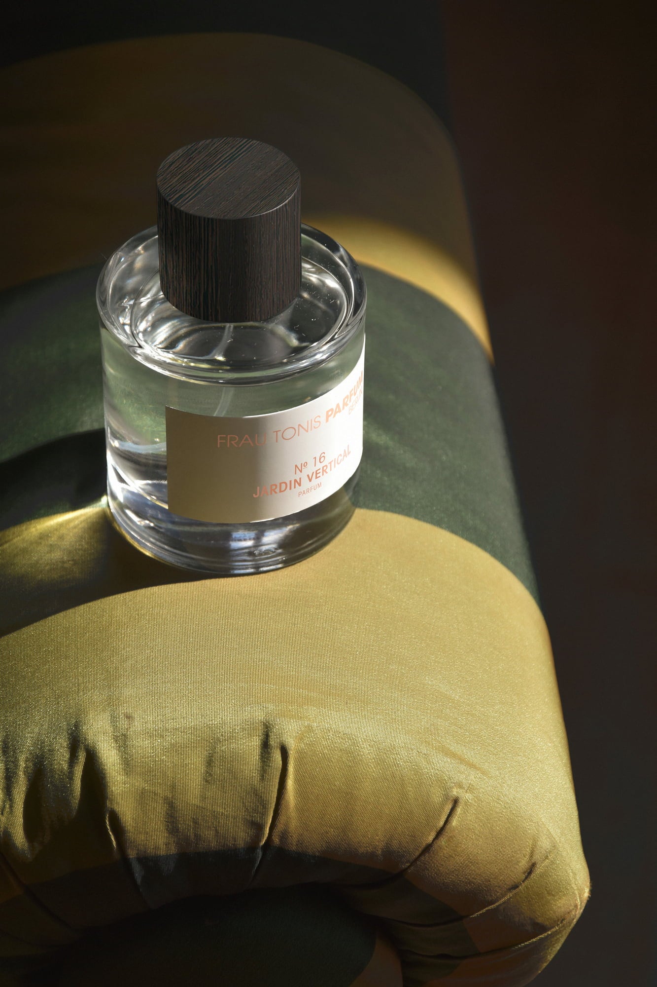 Frau Tonis Parfum No. 16 Jardin Vertical Intense