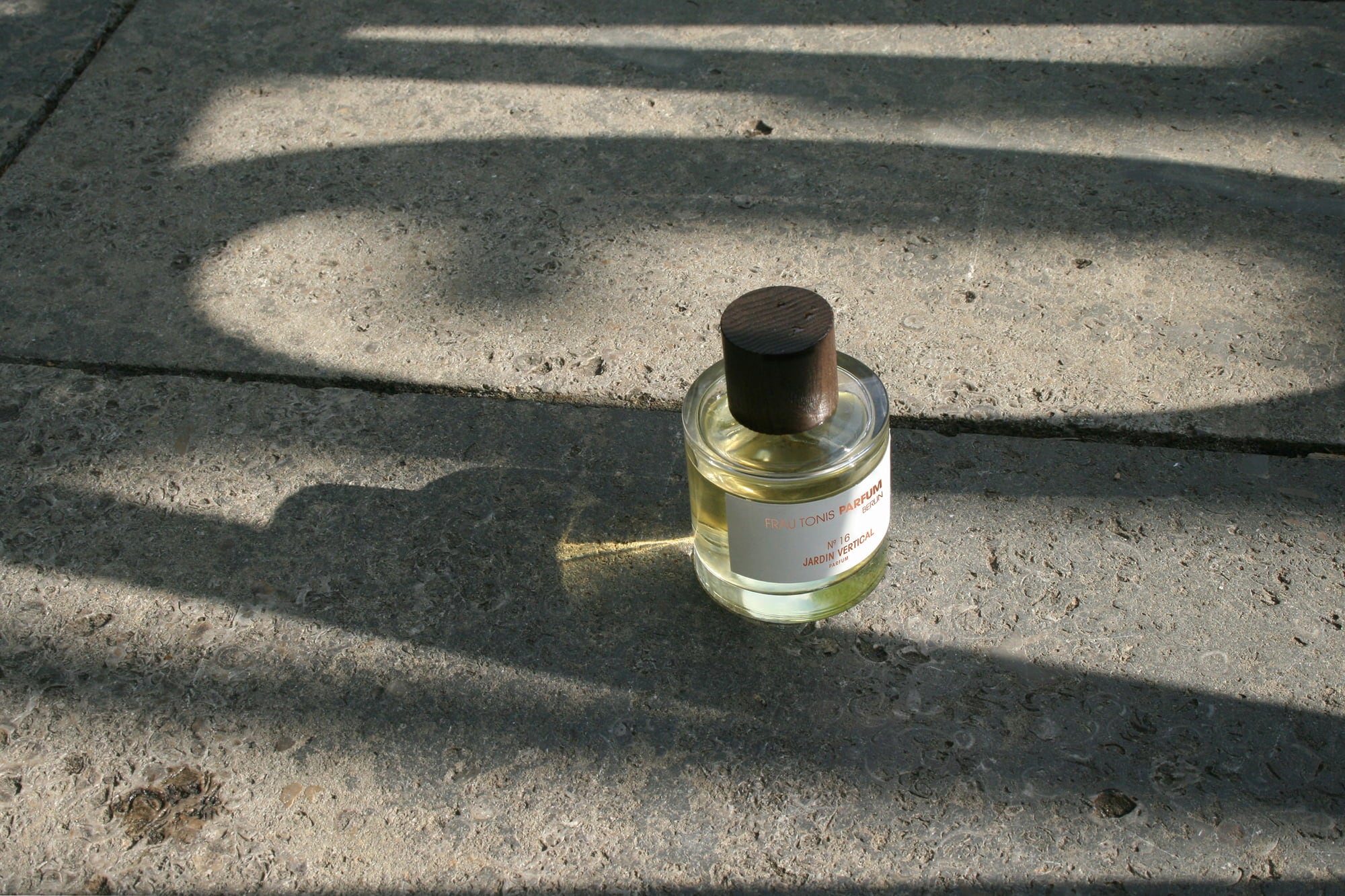 Frau Tonis Parfum No. 16 Jardin Vertical Intense
