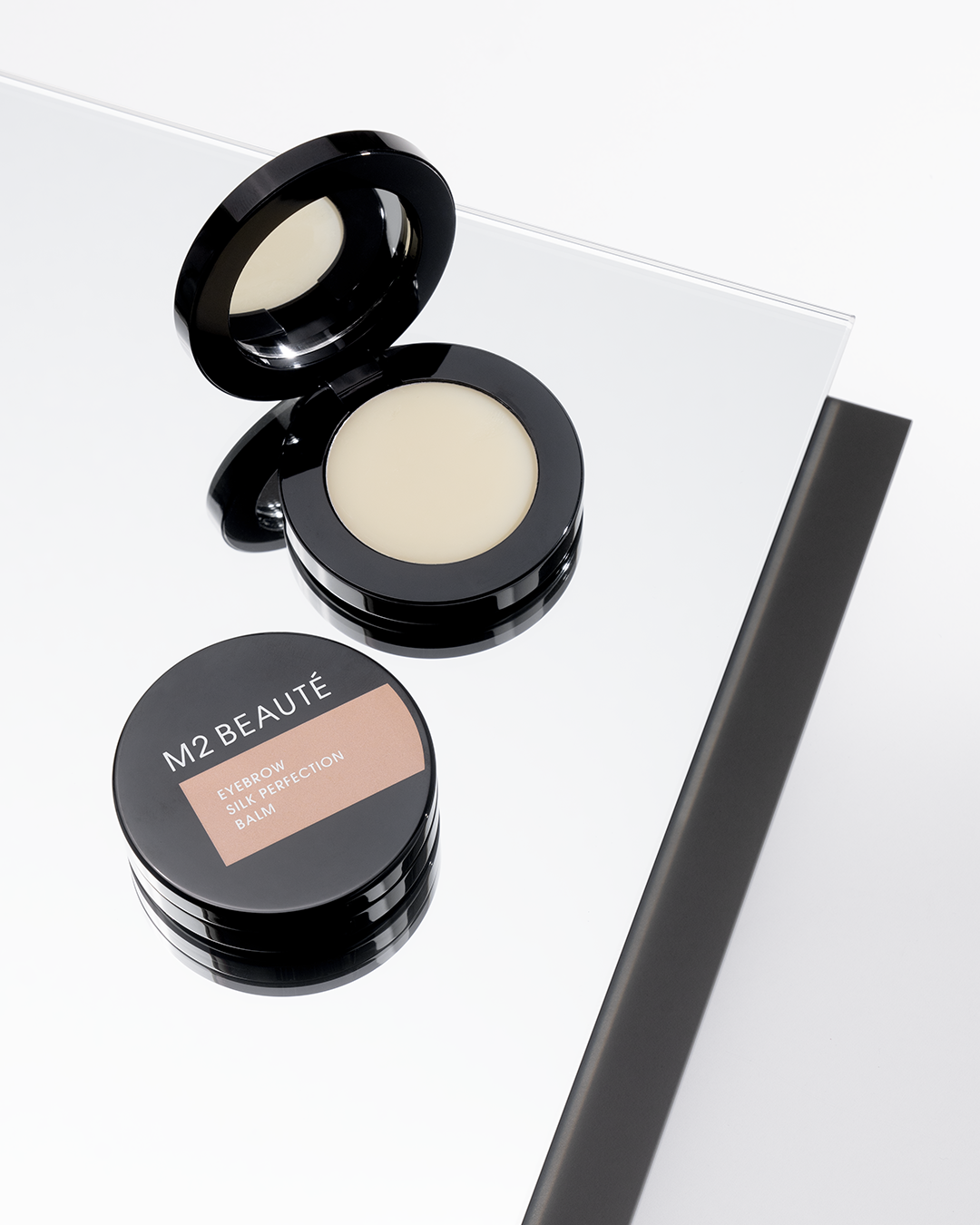 M2 Beauté Eyebrow Silk Perfection Balm - 1 pcs