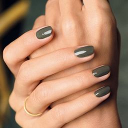 Manucurist Vernis Green Couleurs Foncées - Khaki