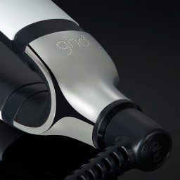 GHD Platinum+® Styler - white